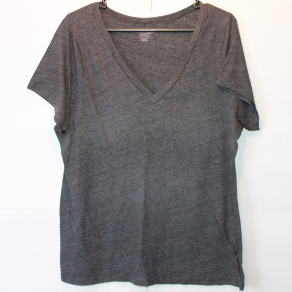 Old Navy Tops - Old Navy Women's Size XXL Gray Vintage V-Neck Tee
